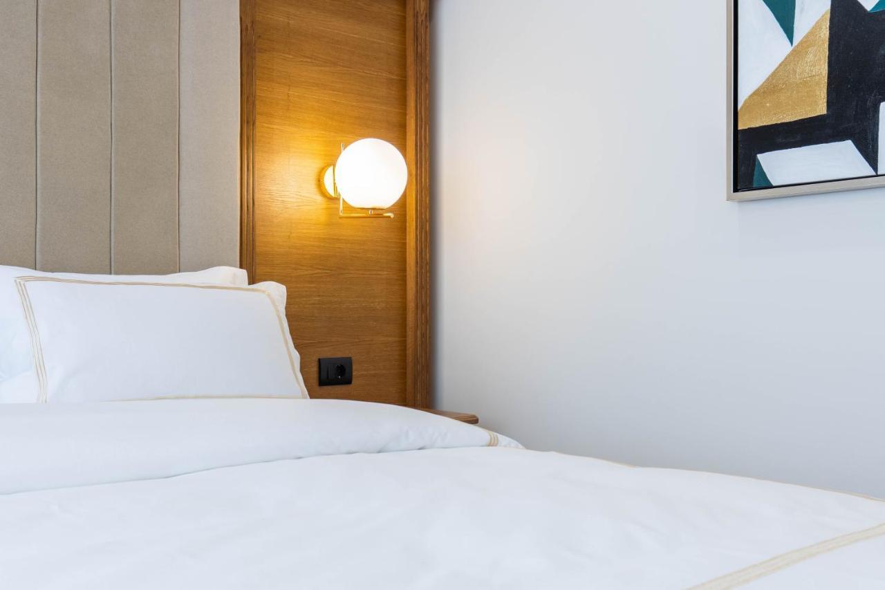 Hotel Afa Приштина Экстерьер фото