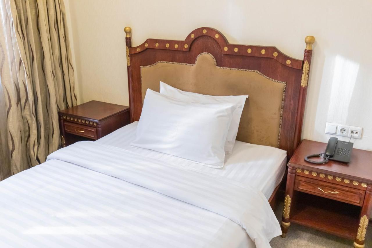 Hotel Afa Приштина Экстерьер фото