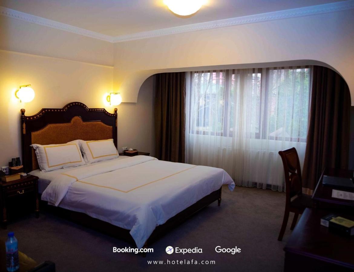 Hotel Afa Приштина Экстерьер фото