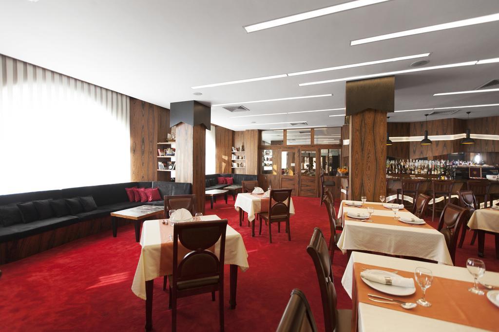 Hotel Afa Приштина Экстерьер фото